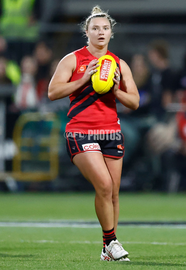 AFLW 2024 Round 06 - Essendon v Sydney - A-54590490