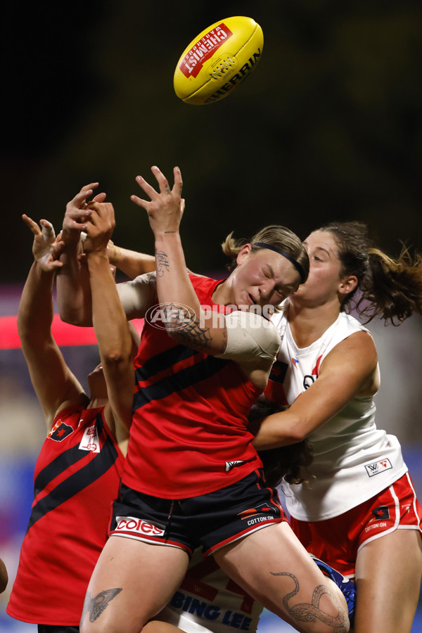 AFLW 2024 Round 06 - Essendon v Sydney - A-54593670