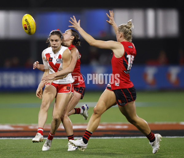 AFLW 2024 Round 06 - Essendon v Sydney - A-54601326