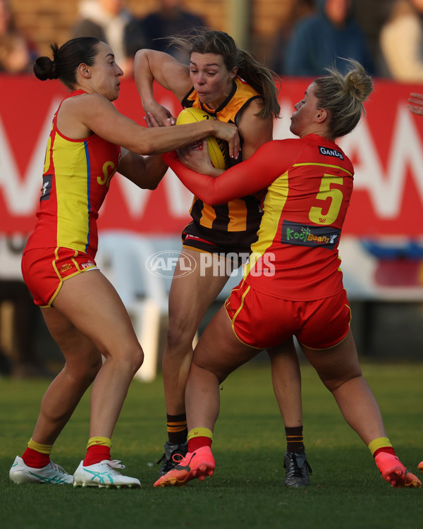 AFLW 2024 Round 06 - Hawthorn v Gold Coast - A-54604116