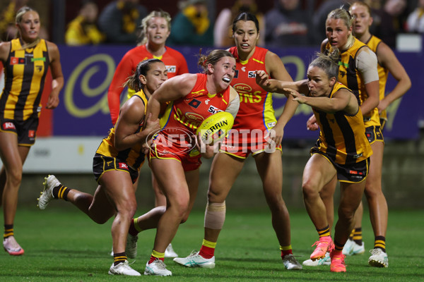 AFLW 2024 Round 06 - Hawthorn v Gold Coast - A-54604127