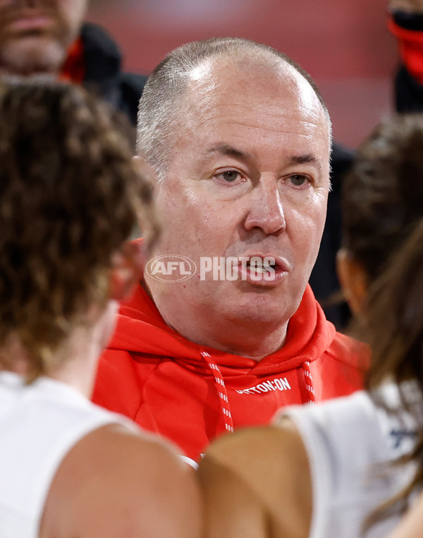 AFLW 2024 Round 06 - Essendon v Sydney - A-54610514