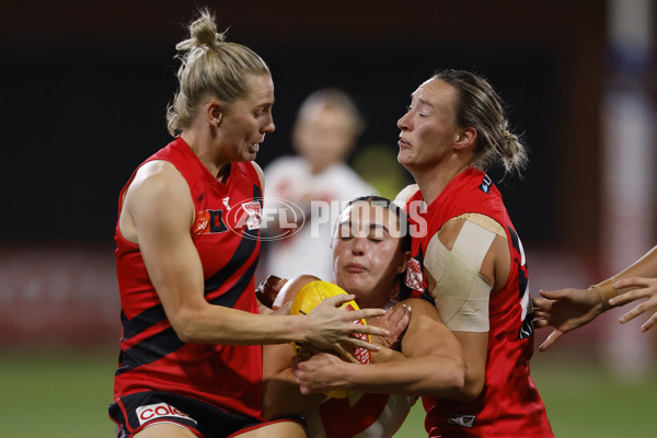 AFLW 2024 Round 06 - Essendon v Sydney - A-54610569