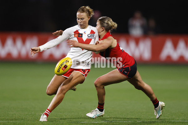 AFLW 2024 Round 06 - Essendon v Sydney - A-54610581