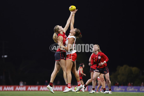 AFLW 2024 Round 06 - Essendon v Sydney - A-54616578