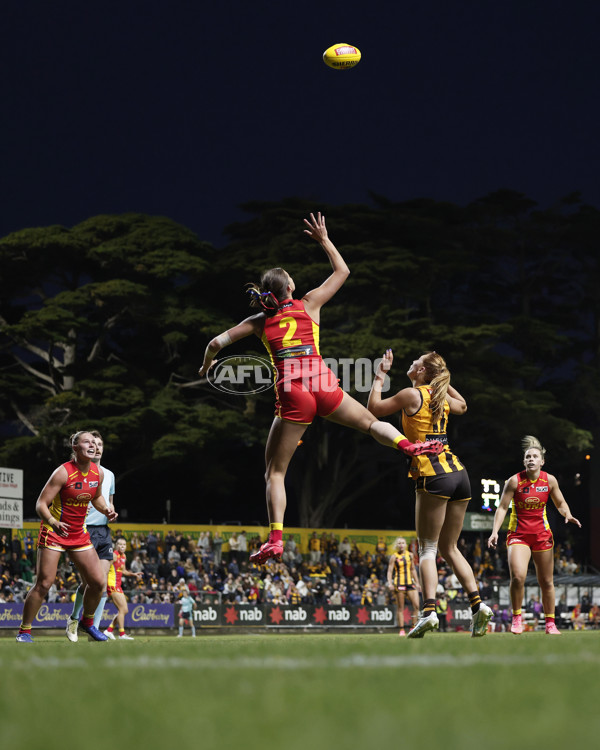 AFLW 2024 Round 06 - Hawthorn v Gold Coast - A-54616638