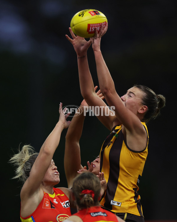 AFLW 2024 Round 06 - Hawthorn v Gold Coast - A-54616907