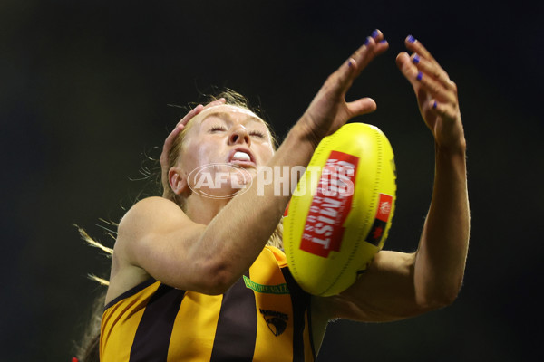 AFLW 2024 Round 06 - Hawthorn v Gold Coast - A-54616939