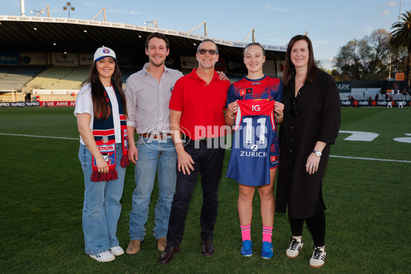 AFLW 2024 Round 06 - Melbourne v GWS - A-54878355