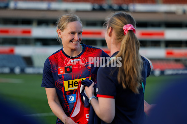 AFLW 2024 Round 06 - Melbourne v GWS - A-54878359