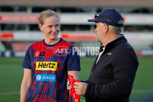 AFLW 2024 Round 06 - Melbourne v GWS - A-54879664