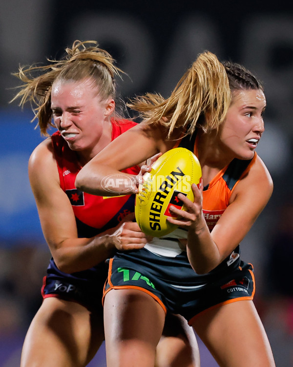 AFLW 2024 Round 06 - Melbourne v GWS - A-54911001