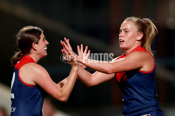 AFLW 2024 Round 06 - Melbourne v GWS - A-54911018