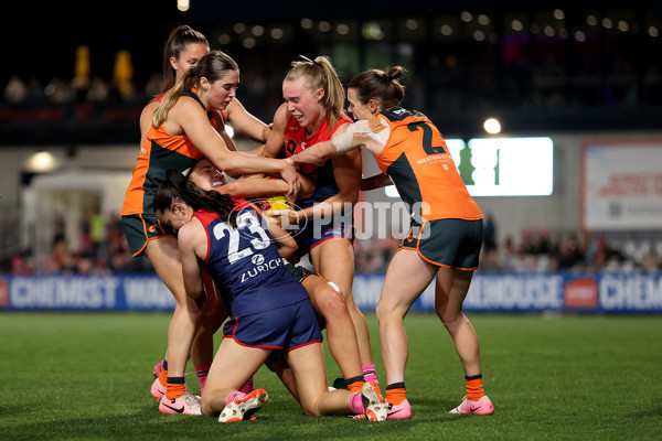 AFLW 2024 Round 06 - Melbourne v GWS - A-54911139