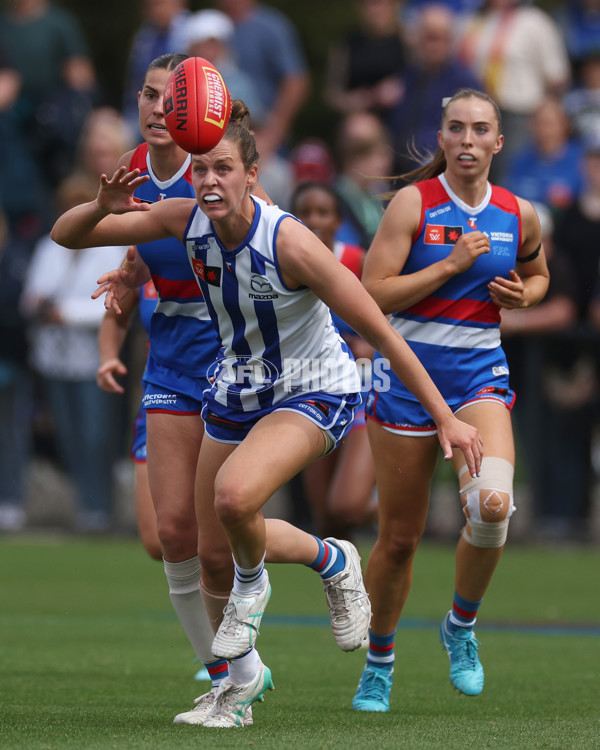 AFLW 2024 Round 06 - North Melbourne v Western Bulldogs - A-55091137