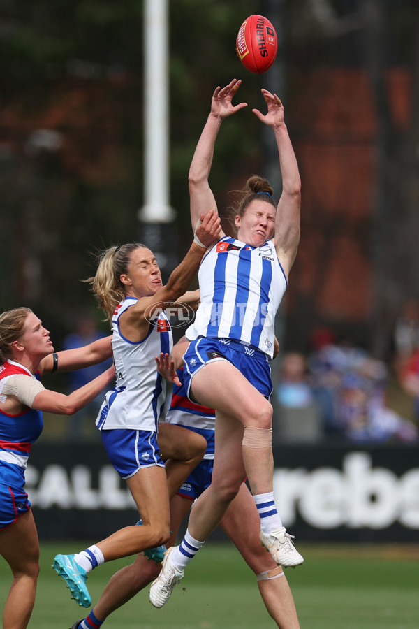 AFLW 2024 Round 06 - North Melbourne v Western Bulldogs - A-55091142