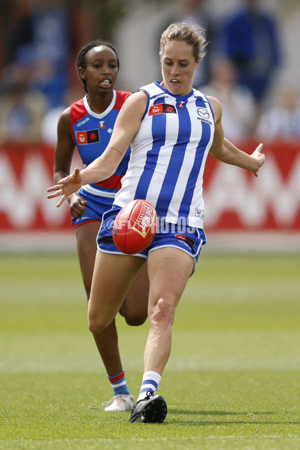 AFLW 2024 Round 06 - North Melbourne v Western Bulldogs - A-55091151