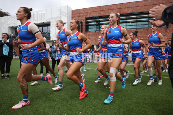 AFLW 2024 Round 06 - North Melbourne v Western Bulldogs - A-55092794