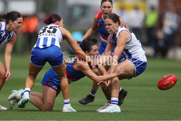 AFLW 2024 Round 06 - North Melbourne v Western Bulldogs - A-55092802