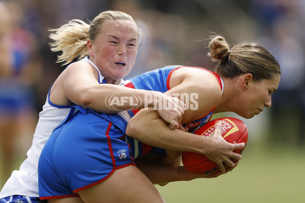 AFLW 2024 Round 06 - North Melbourne v Western Bulldogs - A-55092814