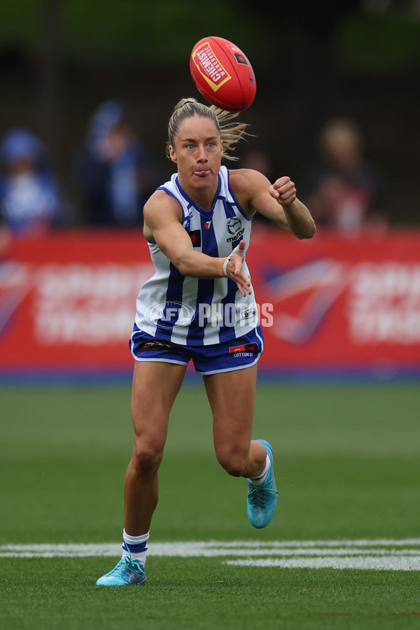 AFLW 2024 Round 06 - North Melbourne v Western Bulldogs - A-55092845