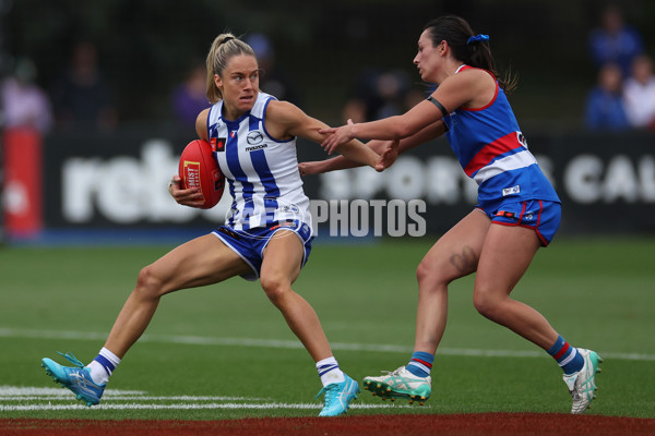 AFLW 2024 Round 06 - North Melbourne v Western Bulldogs - A-55092847