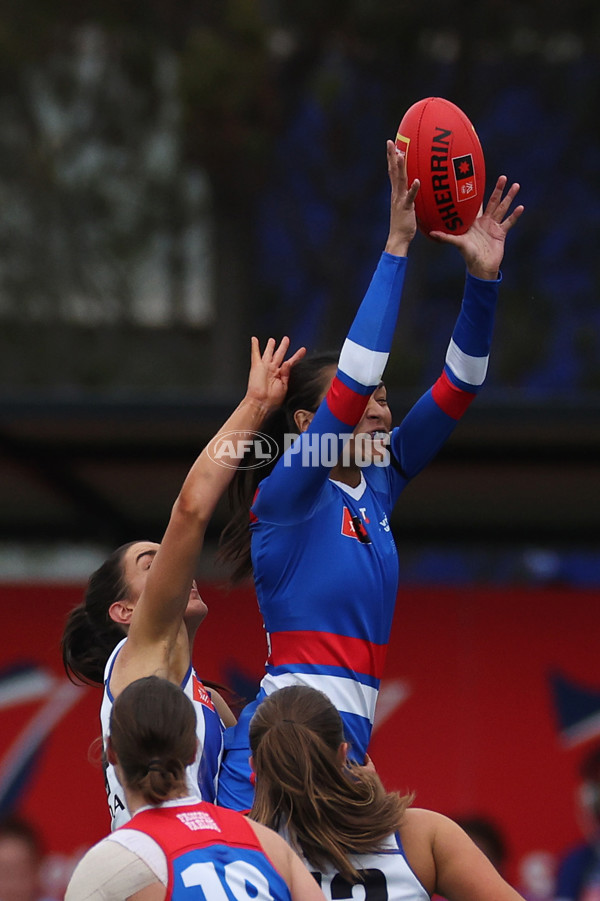 AFLW 2024 Round 06 - North Melbourne v Western Bulldogs - A-55092856