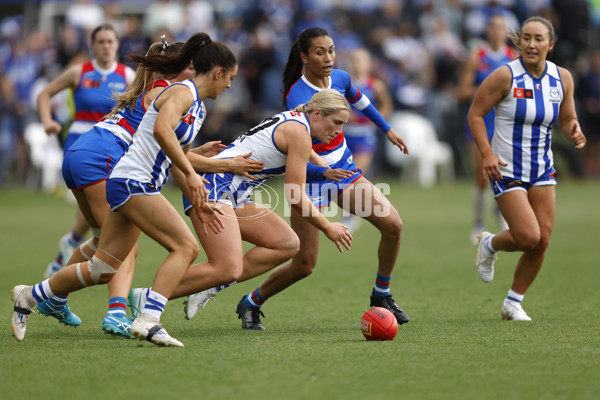 AFLW 2024 Round 06 - North Melbourne v Western Bulldogs - A-55092859