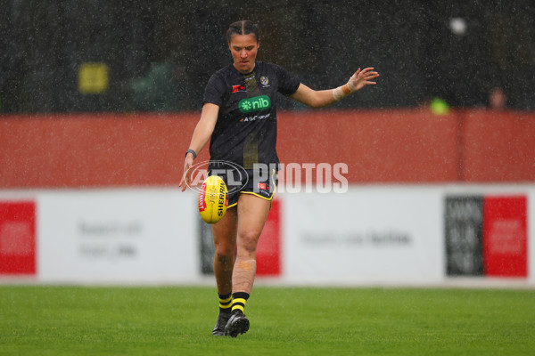 AFLW 2024 Round 06 - Richmond v Collingwood - A-55092867