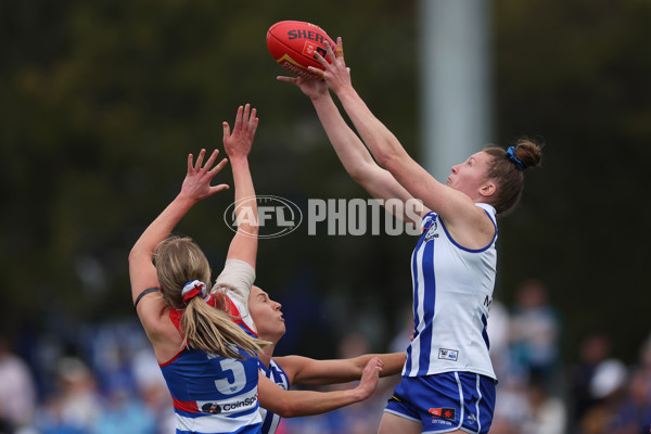 AFLW 2024 Round 06 - North Melbourne v Western Bulldogs - A-55095004