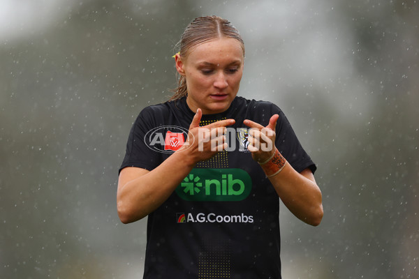 AFLW 2024 Round 06 - Richmond v Collingwood - A-55095019