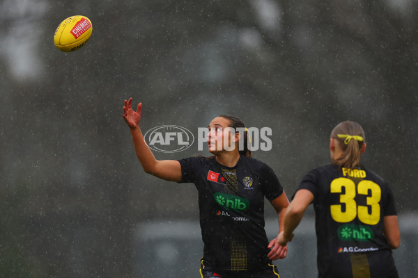 AFLW 2024 Round 06 - Richmond v Collingwood - A-55095024