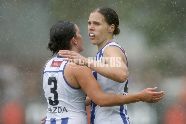 AFLW 2024 Round 06 - North Melbourne v Western Bulldogs - A-55095045