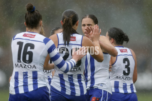 AFLW 2024 Round 06 - North Melbourne v Western Bulldogs - A-55095046