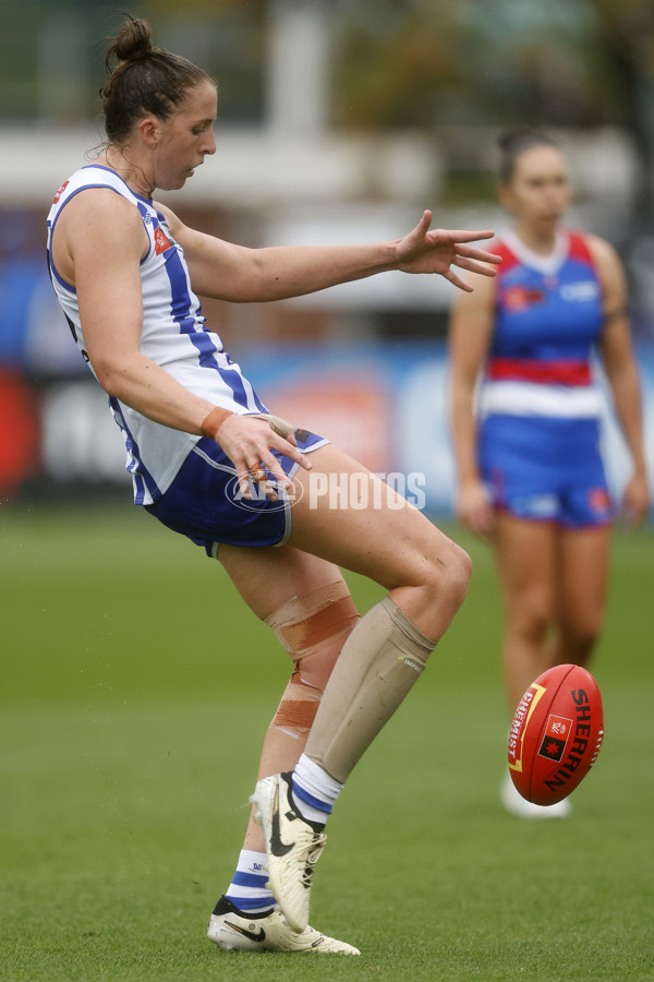 AFLW 2024 Round 06 - North Melbourne v Western Bulldogs - A-55095050