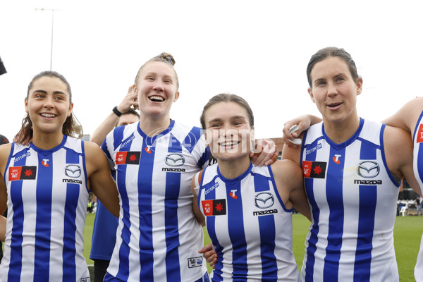 AFLW 2024 Round 06 - North Melbourne v Western Bulldogs - A-55095065