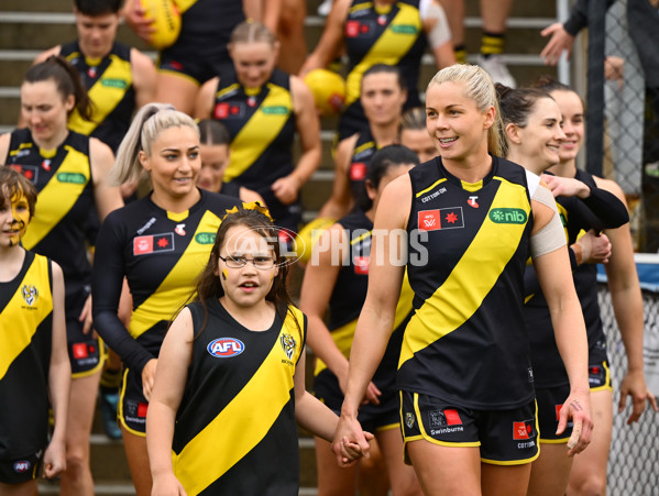 AFLW 2024 Round 06 - Richmond v Collingwood - A-55095067