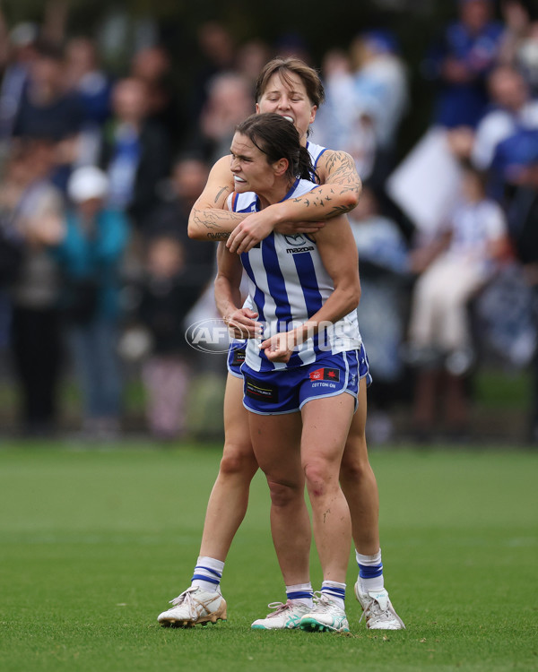 AFLW 2024 Round 06 - North Melbourne v Western Bulldogs - A-55095079