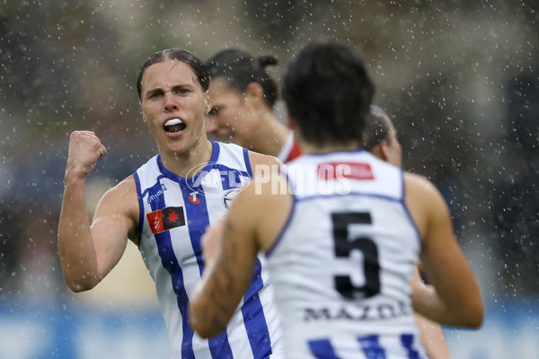 AFLW 2024 Round 06 - North Melbourne v Western Bulldogs - A-55096116