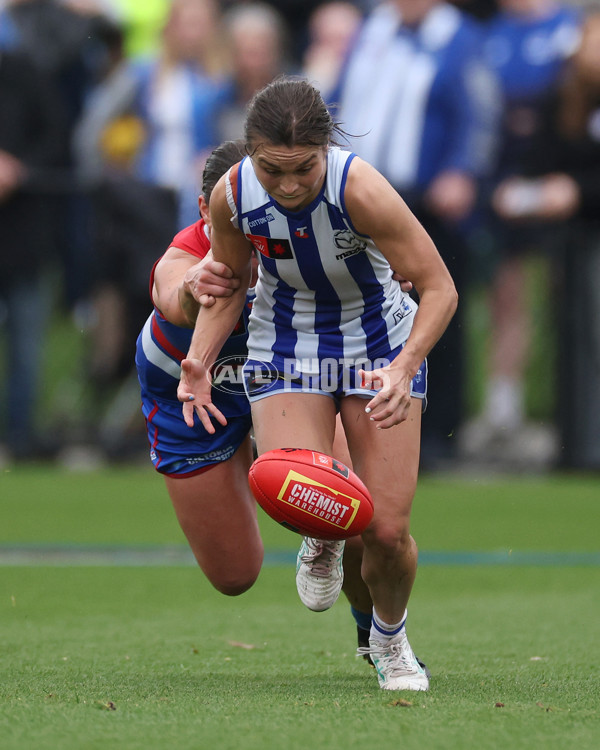 AFLW 2024 Round 06 - North Melbourne v Western Bulldogs - A-55096138