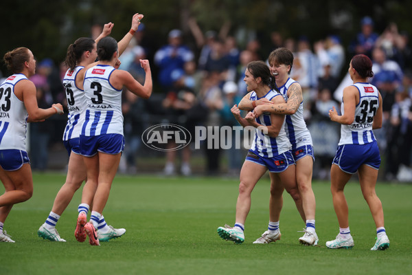 AFLW 2024 Round 06 - North Melbourne v Western Bulldogs - A-55096145