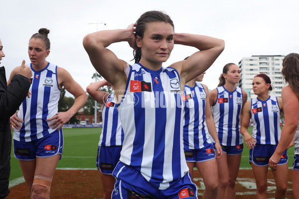 AFLW 2024 Round 06 - North Melbourne v Western Bulldogs - A-55096147