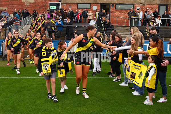 AFLW 2024 Round 06 - Richmond v Collingwood - A-55096161