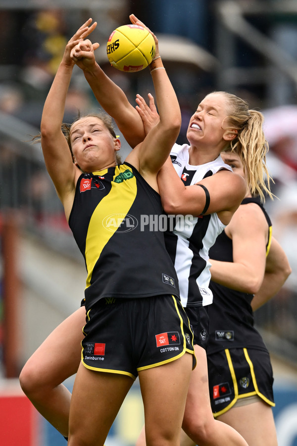 AFLW 2024 Round 06 - Richmond v Collingwood - A-55098331