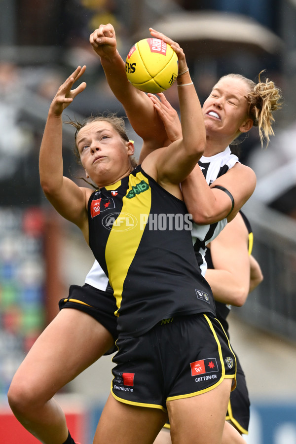 AFLW 2024 Round 06 - Richmond v Collingwood - A-55098332