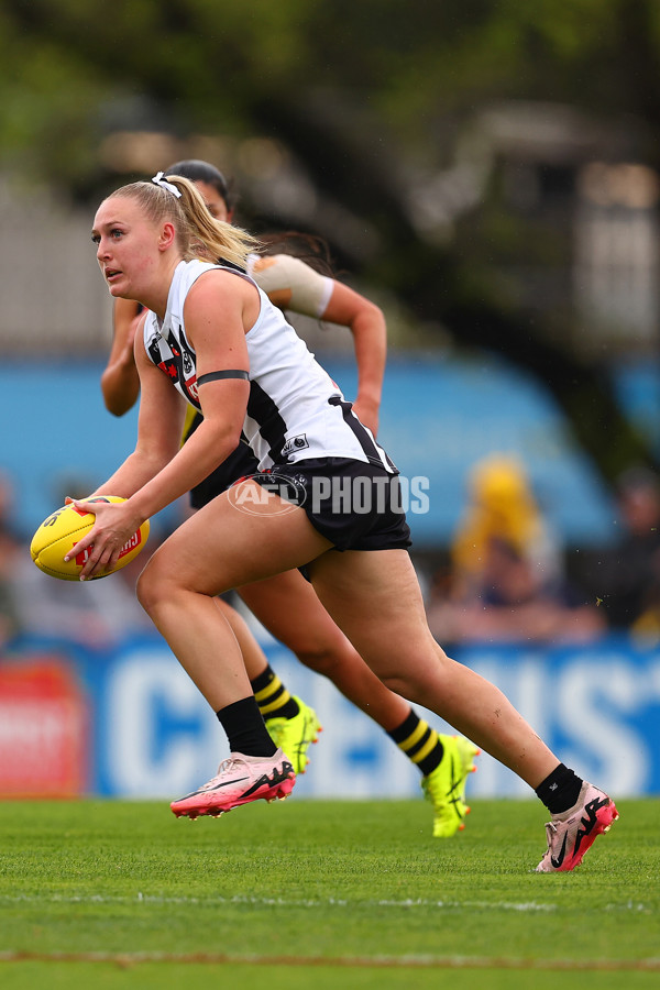 AFLW 2024 Round 06 - Richmond v Collingwood - A-55098344