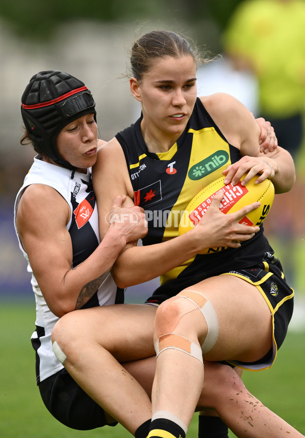 AFLW 2024 Round 06 - Richmond v Collingwood - A-55098359