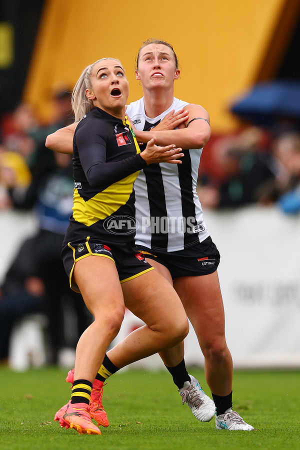 AFLW 2024 Round 06 - Richmond v Collingwood - A-55098361