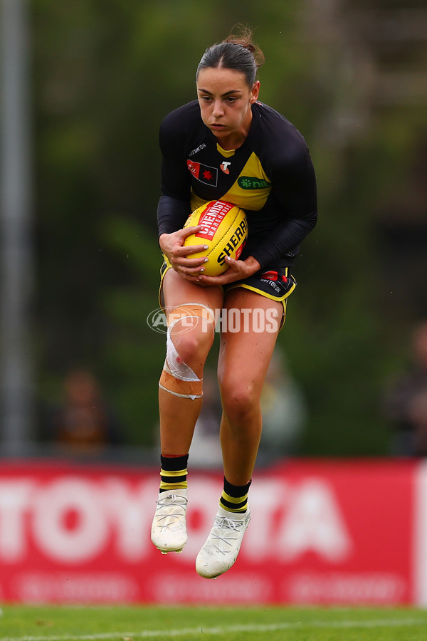AFLW 2024 Round 06 - Richmond v Collingwood - A-55098377