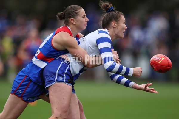 AFLW 2024 Round 06 - North Melbourne v Western Bulldogs - A-55098378